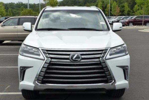 LEXUS LX570 2017 MODEL Available for sale, WhatsApp:+32460217453